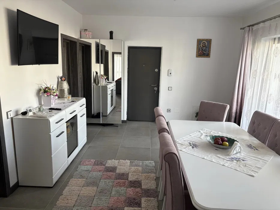 Apartament 3 camere bucatarie cu suprafata de 57 mp  in zona Apahida