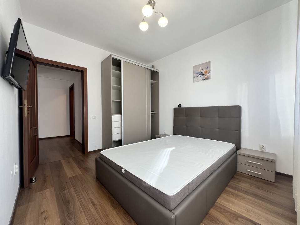 Apartament de 2 camere, 52 mp, loc de parcare, zona Parc Poligon