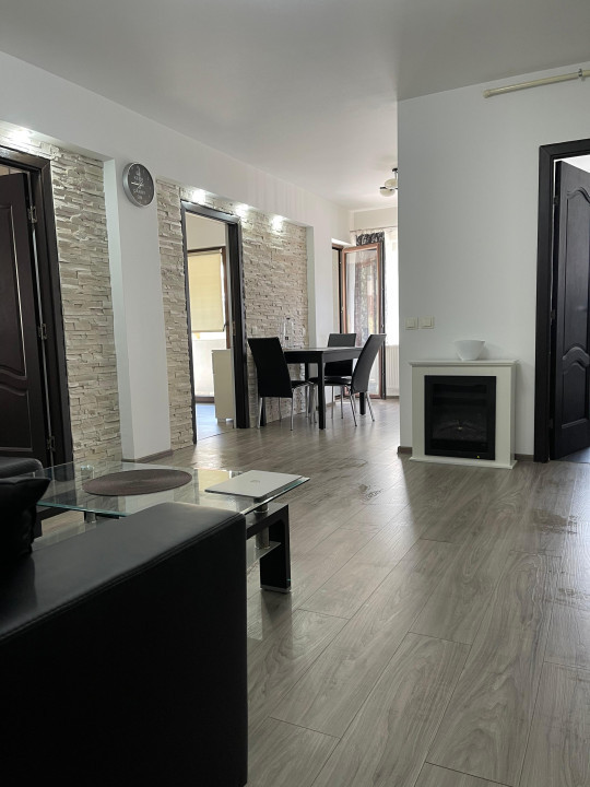 Apartament de 3 camere, finisat mobilat, parcare exterioara, SubCetate