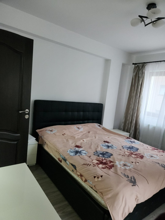 Apartament de 3 camere, finisat mobilat, parcare exterioara, SubCetate