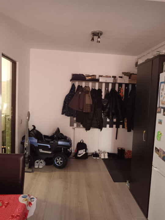 Apartament cu 2 camere, 39 mp, parcare, zona Florilor