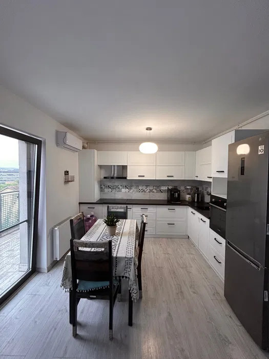 Apartament 3 camere, 68 mp, terasă 50 mp, parcare subterană, cartier Mărăști