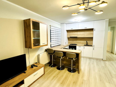 Apartament de 2 camere, 57 mp, grădină proprie 49mp, zona Cetății