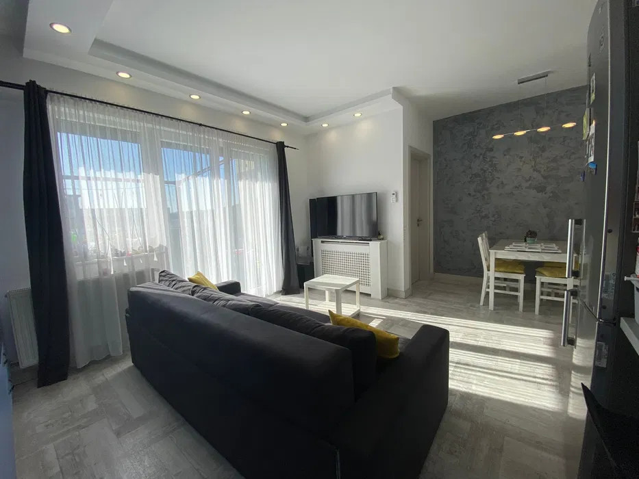 Apartament 2 camere, 42mp + terasa generoasă 51mp, zona Auchan Iris