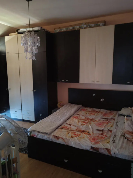 Apartament de 2 camere, 56 mp, etaj intermediar, zona Porii