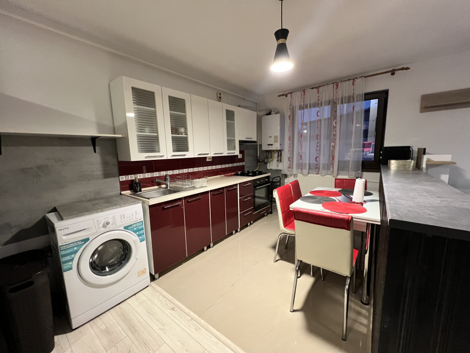 Apartament de 2 camere, 50 mp, parcare, strada Stejarului