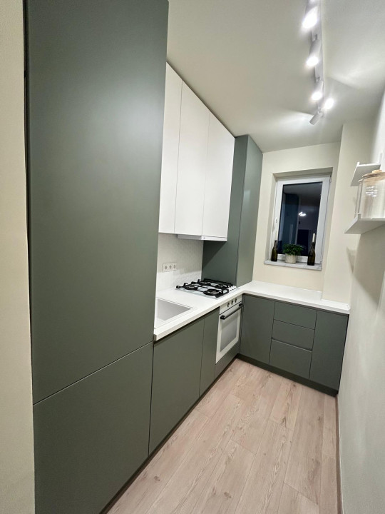 Apartament 3 camere decomandate, 65mp utili +40mp terasa, zona Grigorescu