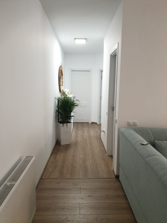 Apartament cu 3 camere, 68 mp, 2 parcari, balcon zona Parcului Poligon