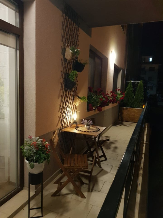 Apartament cu 3 camere, 68 mp, 2 parcari, balcon zona Parcului Poligon