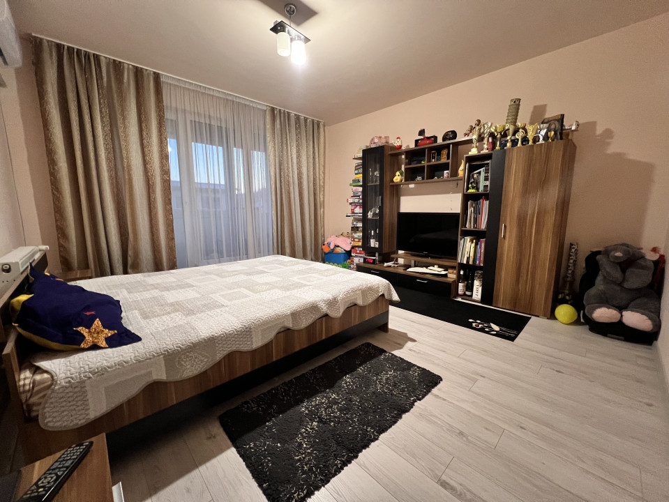 Apartament de 3 camere, 61 mp, parcare, zona Spartan Eroilor