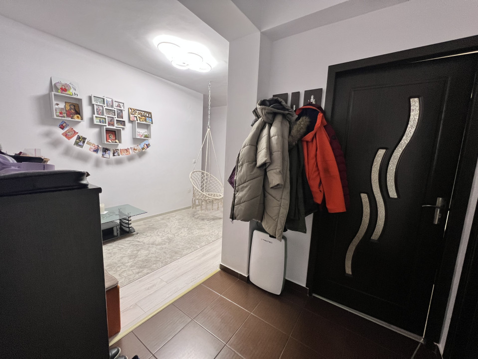 Apartament de 3 camere, 61 mp, parcare, zona Spartan Eroilor