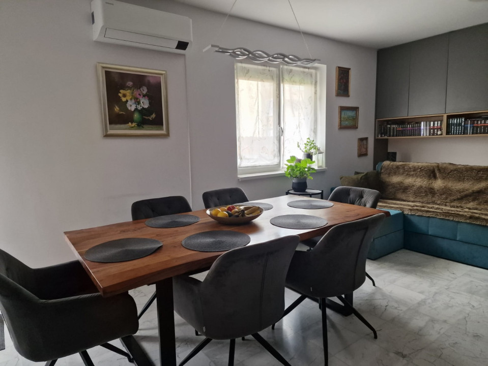 Apartament cu 3 camere, 66 mp, 3 parcari, gradina, zona Terra