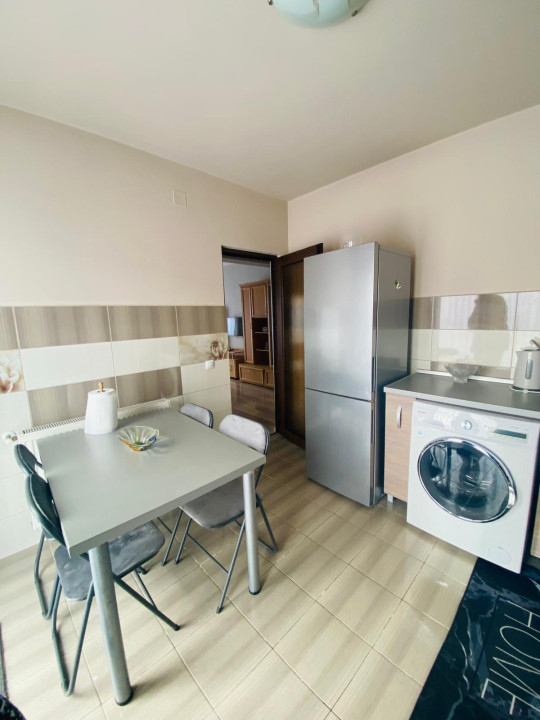 Apartament de  2 camere la casa decomandate, 52 mp, etajul 1/2, Intre Lacuri 