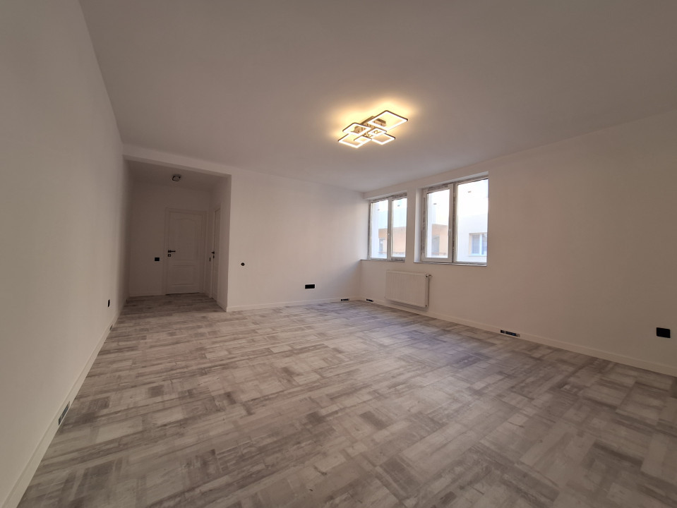 Apartament cu 2 camere, 58 mp, parcare, zona Eroilor