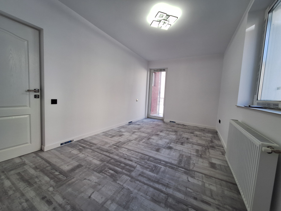 Apartament cu 2 camere, 58 mp, parcare, zona Eroilor