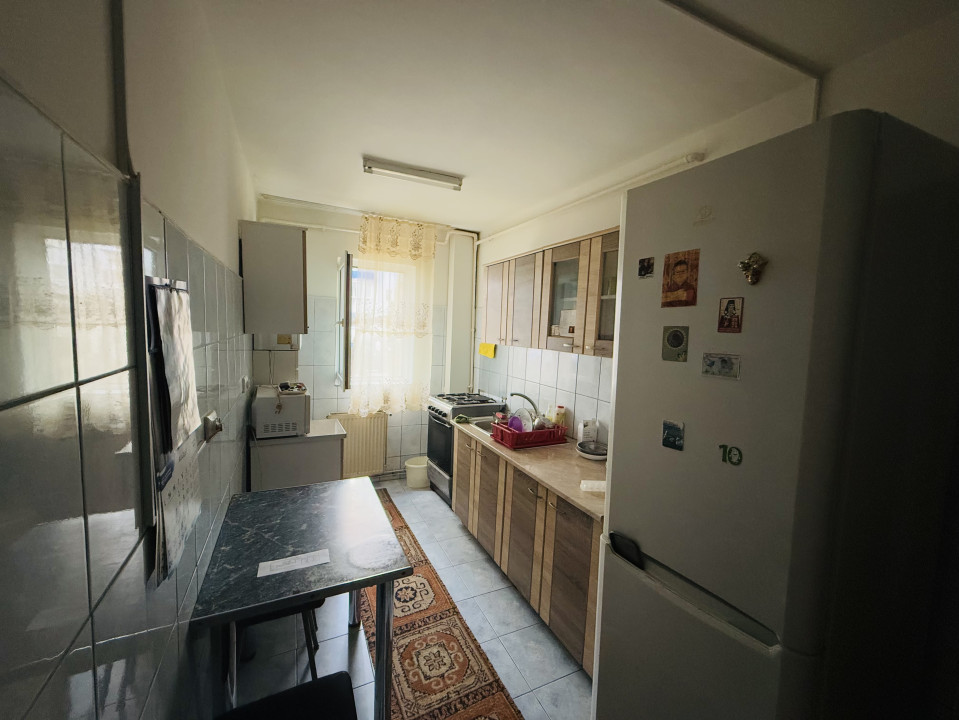 Apartament 3 camere la cheie, 50 mp utili, zona Manastur