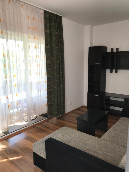 Apartament de 3 camere semi-decomandate, 65 mp, Zorilor