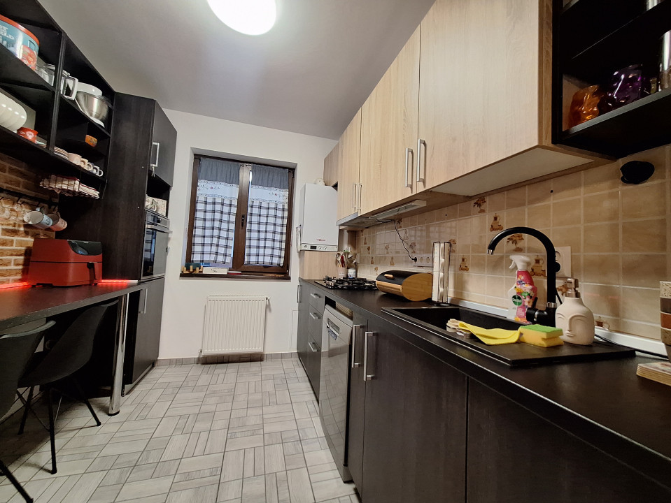 Apartament cu 3 camere, 74 mp, parcare, zona Parcului Poligon