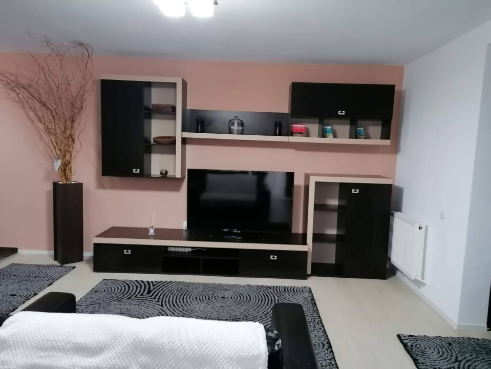 Apartament de 3 camere, 60mp, strada Eroilor