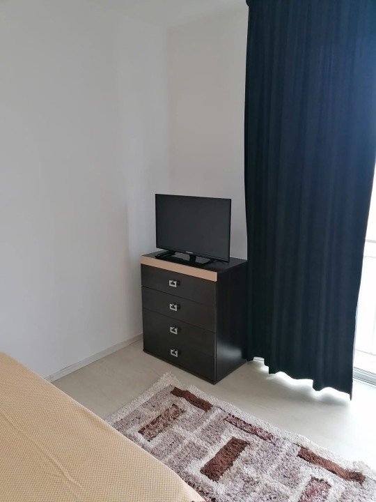 Apartament de 3 camere, 60mp, strada Eroilor