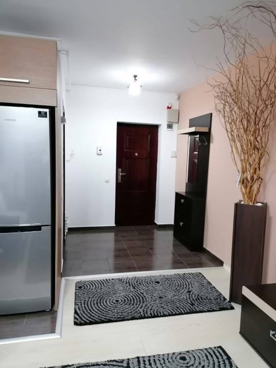 Apartament de 3 camere, 60mp, strada Eroilor