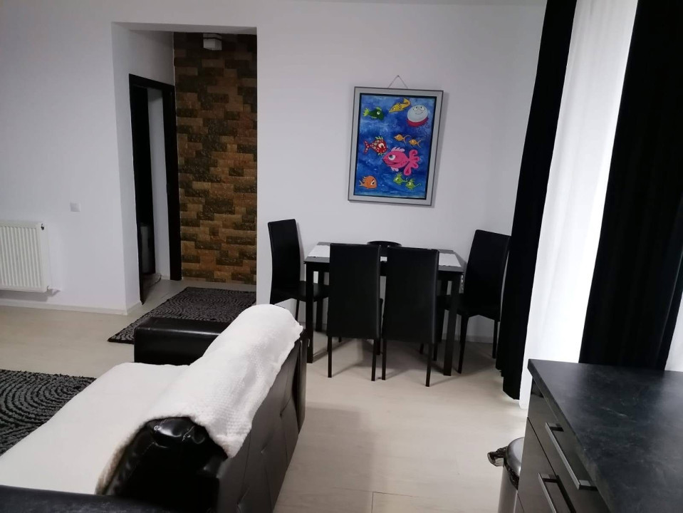 Apartament de 3 camere, 60mp, strada Eroilor