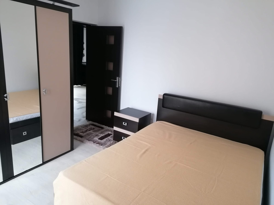 Apartament de 3 camere, 60mp, strada Eroilor