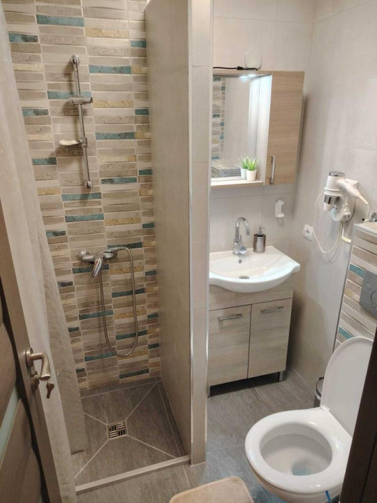  Apartament de 3 camere, decomandat, 66mp, Zona Dambovitei