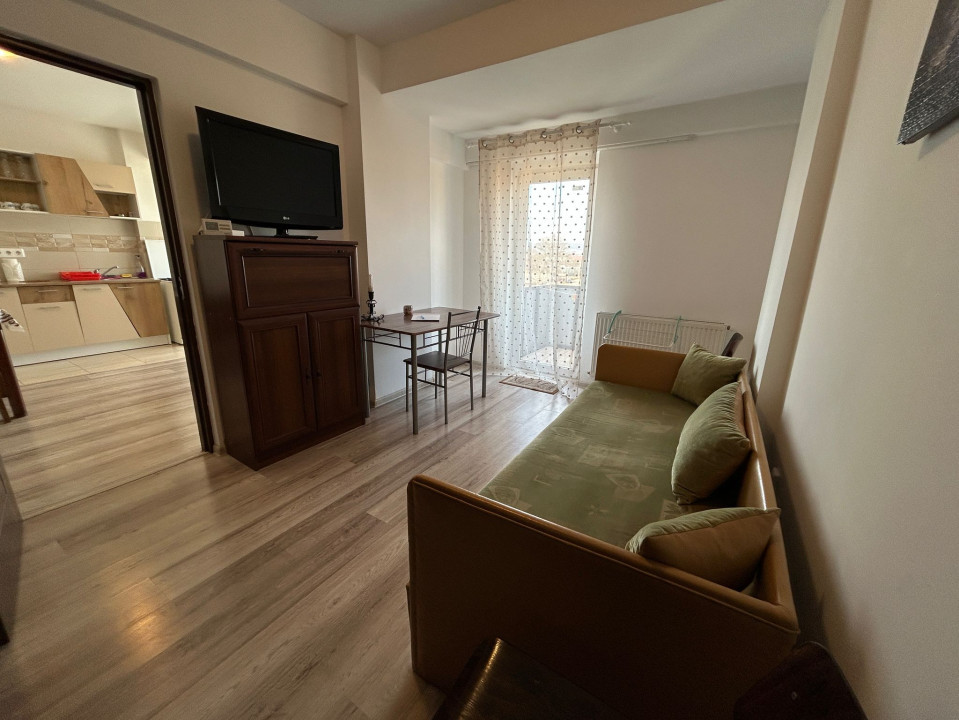 Apartament 2 camere , 38 mp, semidecomandat, zona LIDL