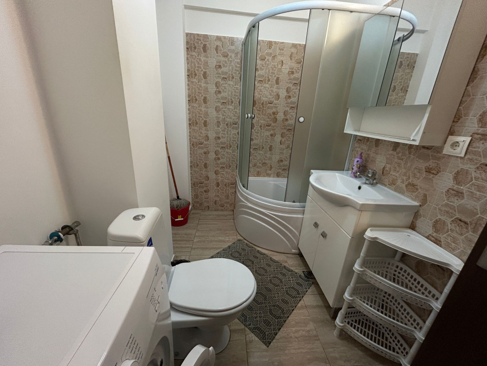 Apartament 2 camere , 38 mp, semidecomandat, zona LIDL