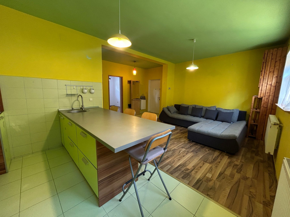 Apartament 3 camere, 53 mp, zona Eroilor Floresti