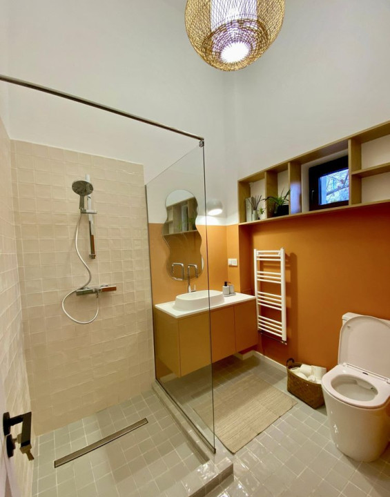 Oportunitate, Apartament 3 camere ultrafinisat, 50 mp, zona Centru 