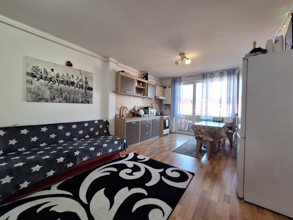 Apartament cu 2 camere, 42 mp, balcon, zona Porii