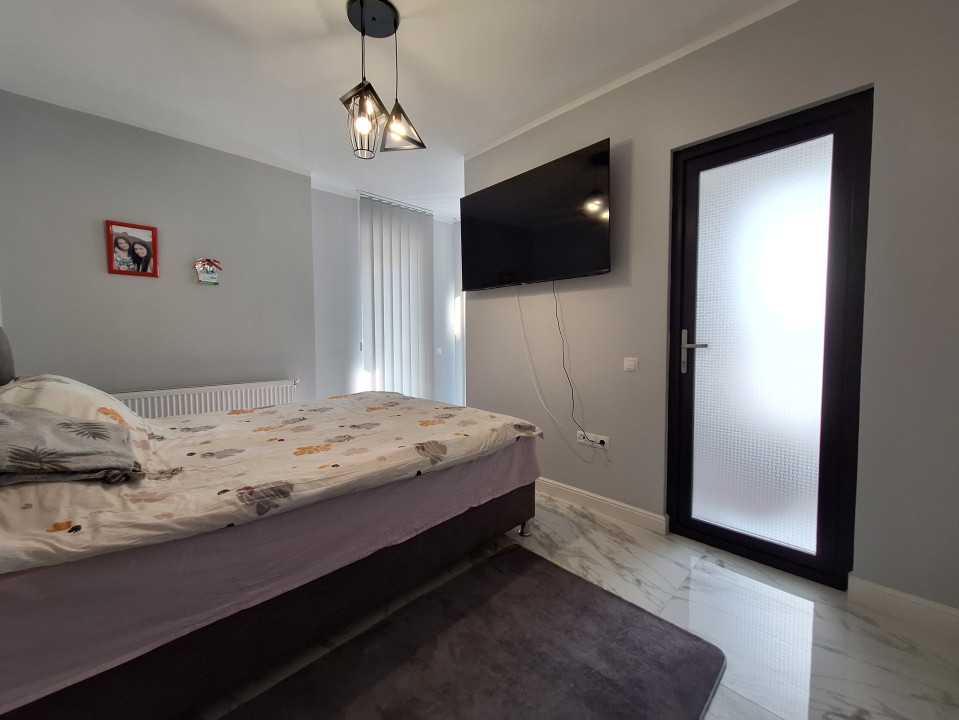 Apartament cu 2 camere, 55 mp, parcare, zona Eroilor