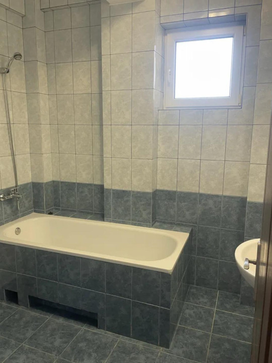 Apartament 3 camere, 68 MP, Manastur