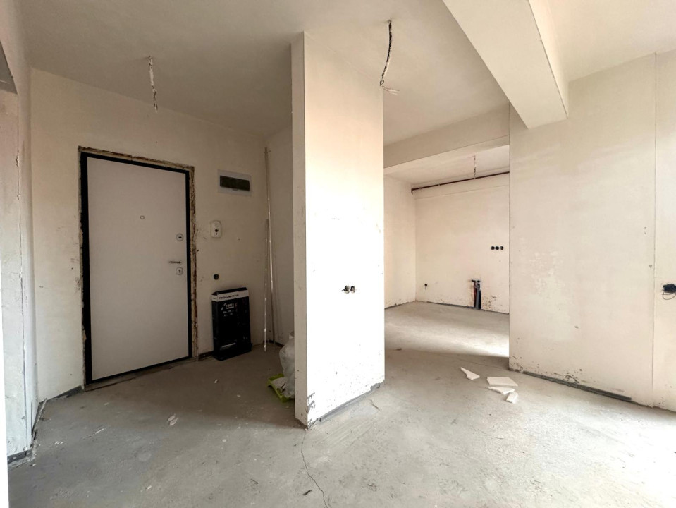 Apartament 3 camere, 70 mp utili, balcon, parcare, zona Pod IRA