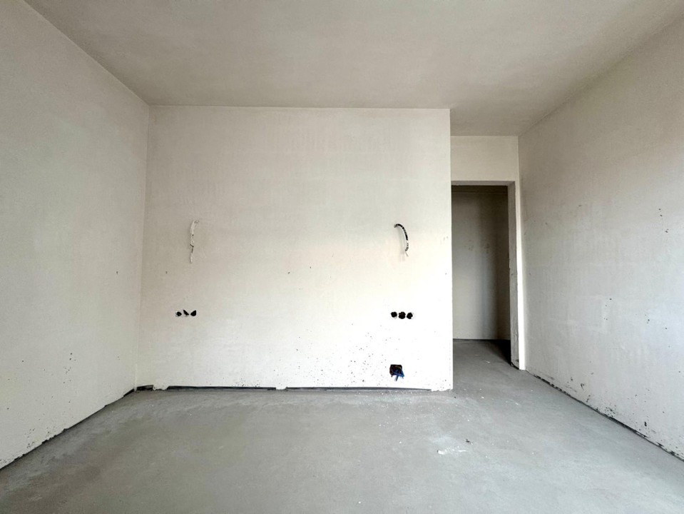 Apartament 3 camere, 70 mp utili, balcon, parcare, zona Pod IRA