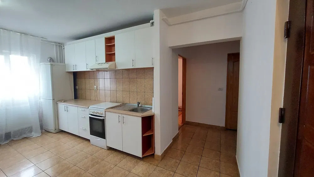 Apartament 3 camere, 75 mp utili, 3 balcoane, cartier Mărăști