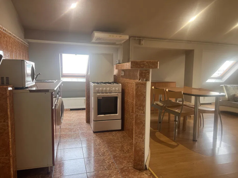 Apartament 3 camere, 70 mp Parcul Feroviarilor