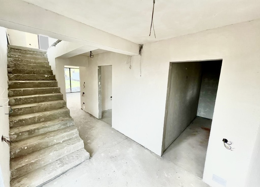 Casa individuala 4 camere, 112mp + 426mp teren, zona frumoasa Campenesti