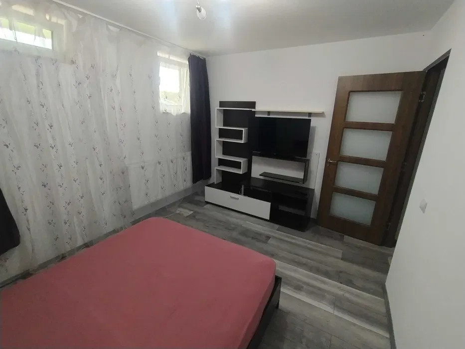 Apartament de 3 camere, de inchiriat , 64 mp Zona Manastur 